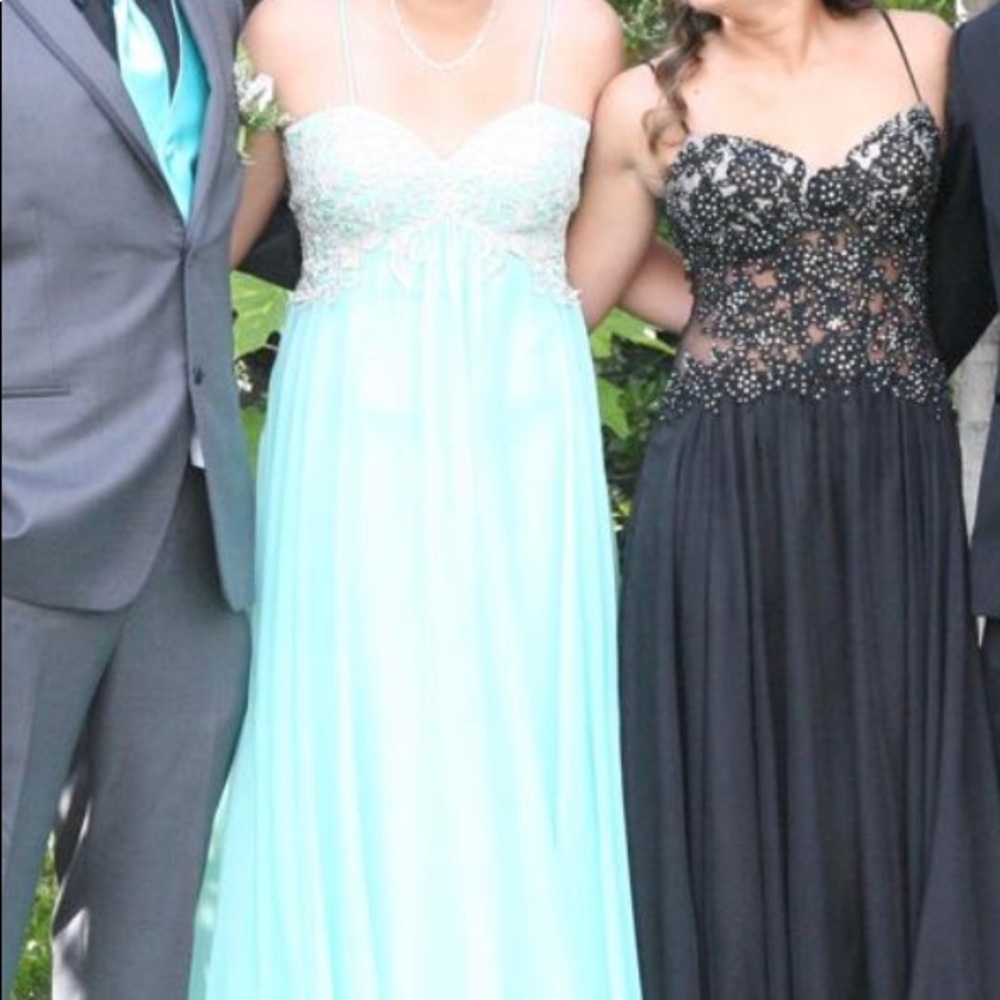 Black prom dress